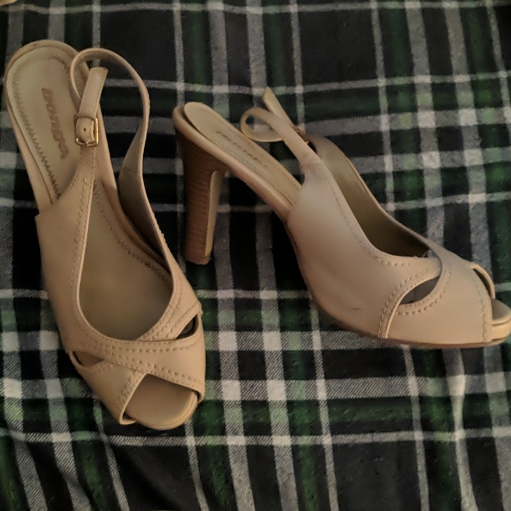 Cream colored Bongo heels